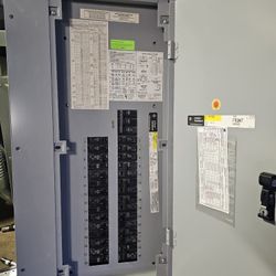 GE Panelboard 208/120