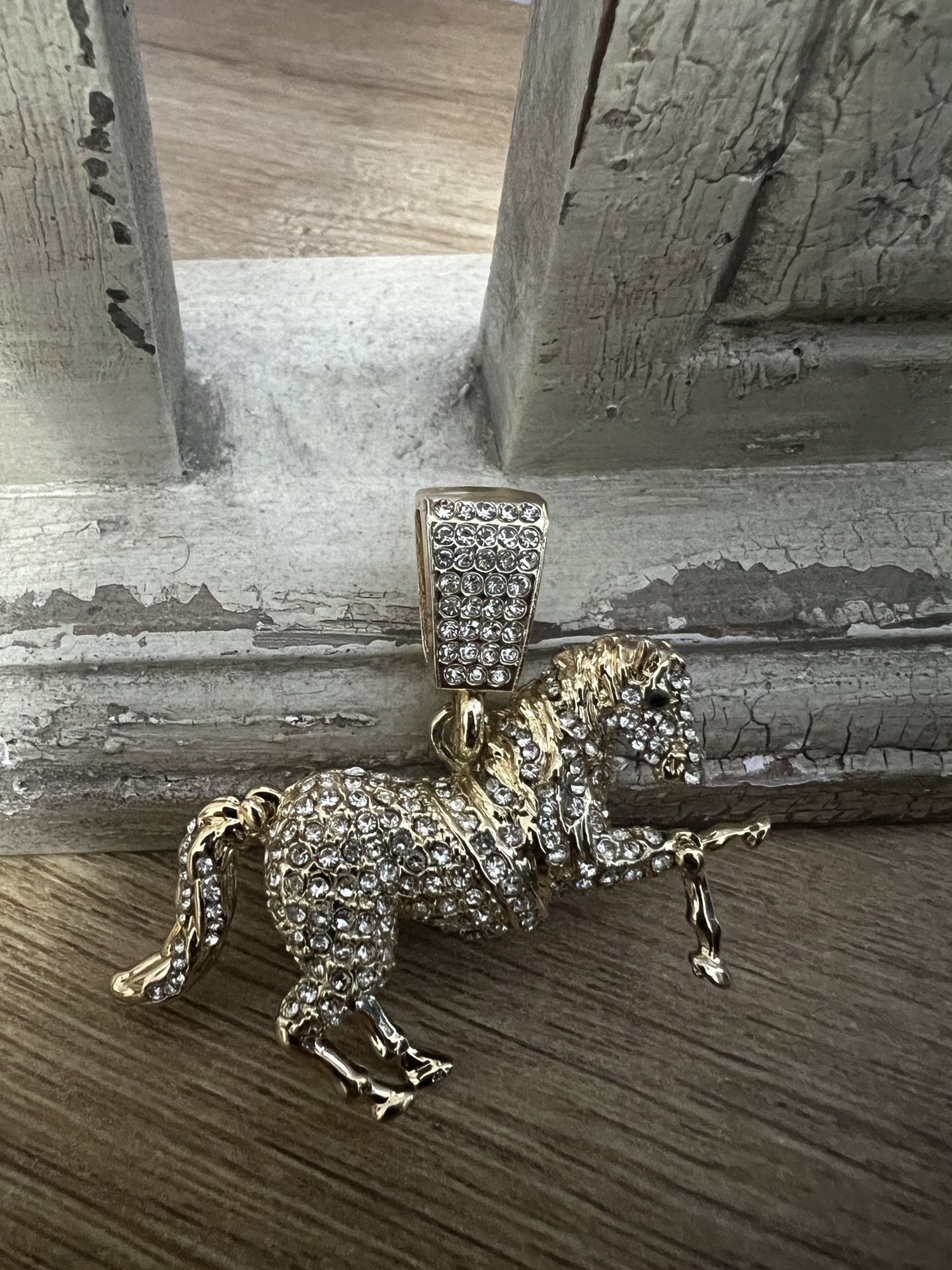 Horse Gold Plated Pendant With Rhinestones