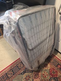 Foldable  guest  bed with mattress