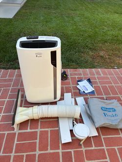 De'Longhi Pinguino 4-in-1: Air * Conditioner, Heater, Dehumidifier, and Fan