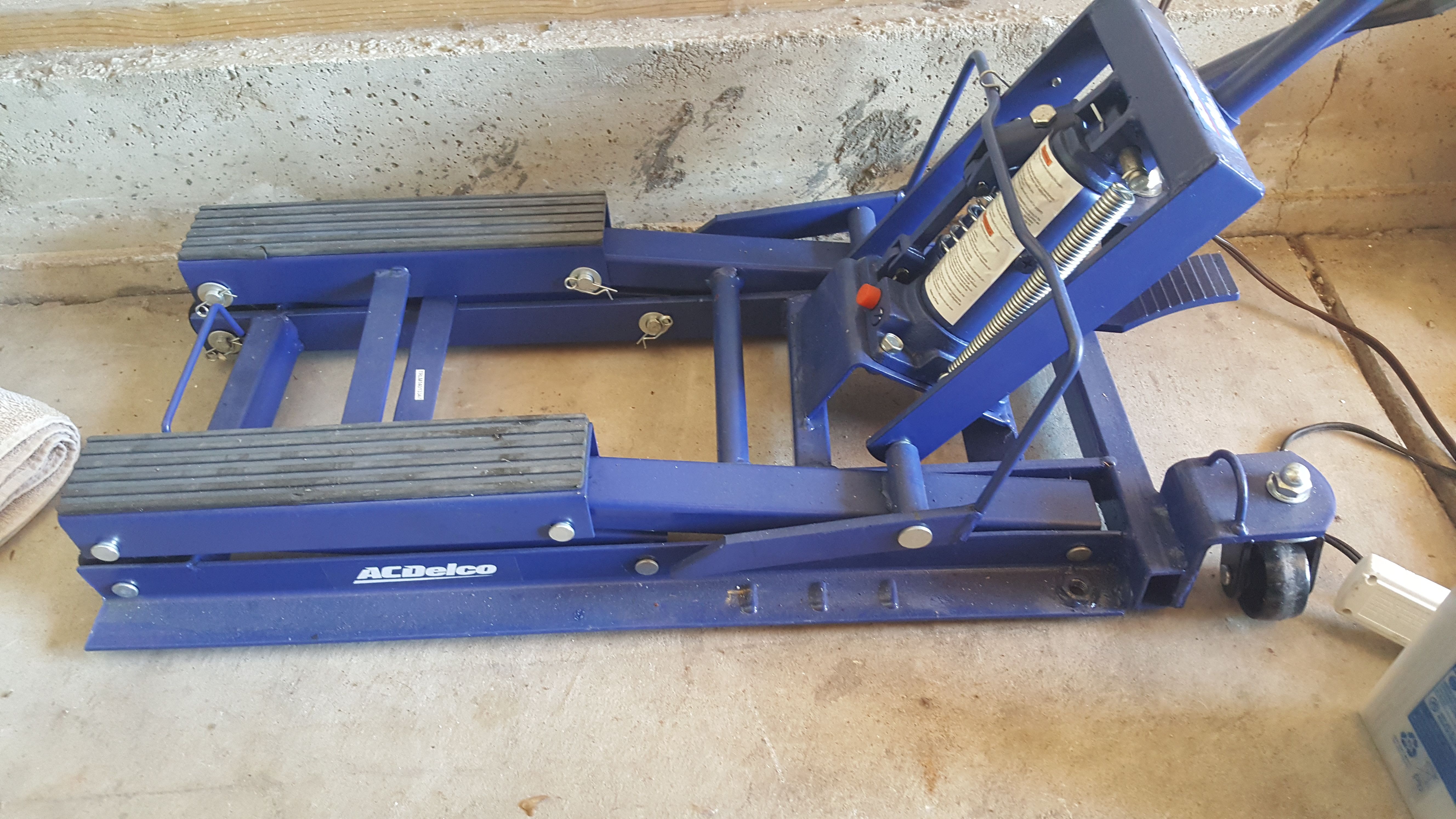 ACDelco motorcycle jack