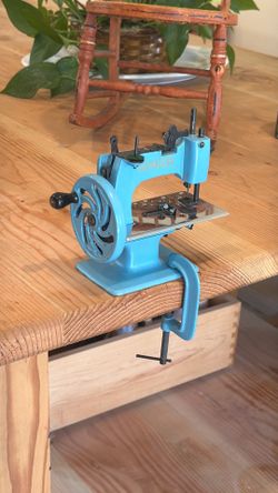Singer Sewhandy Model No.20