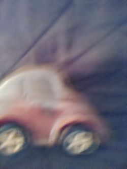 Model vw beetle. Sllot. And door on. Bottom for bamk