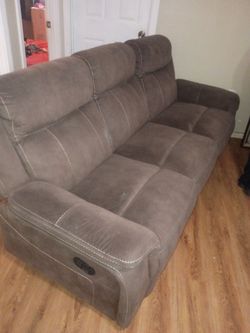 3 seater couch for sale