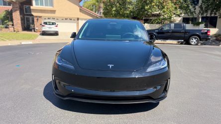 Tesla 3 2025 Performance