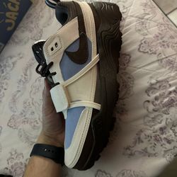 Travis Scott Field Jaxx 
