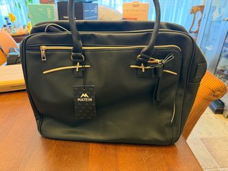 MATEIN 17.3 inch Laptop/Computer/Messenger/ Work Bag with USB Charging Port and Shoulder Straps; Lightweight, Water Resistant, Large Crossbody Satchel