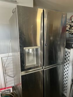 Lg refrigerator freezer side by side