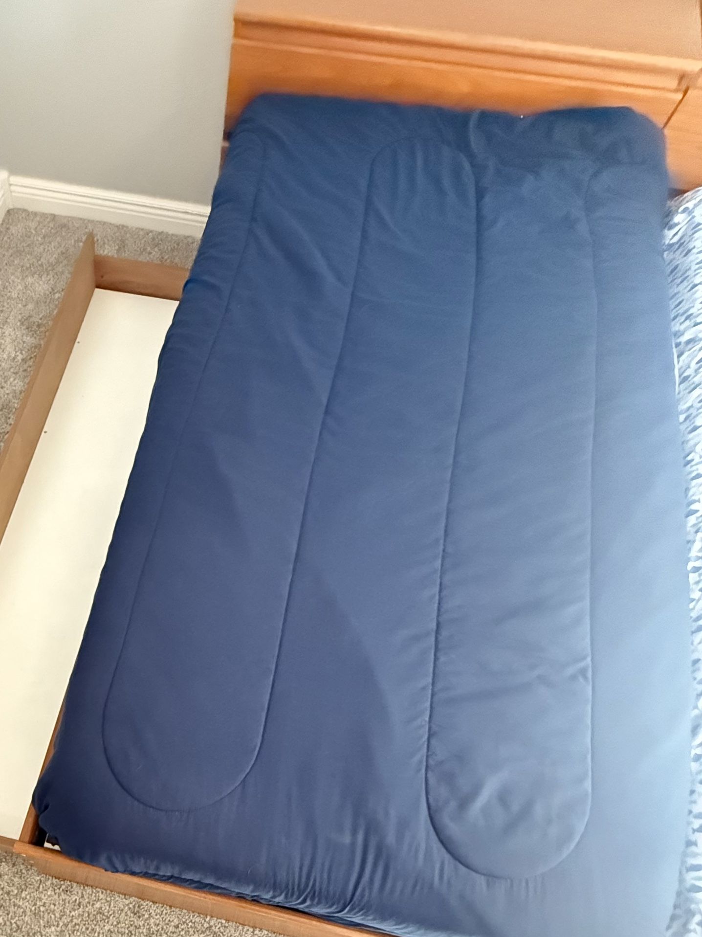 Twin Bed With Trundle