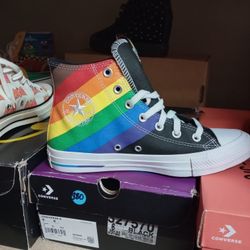 Converse New Size 8 Womens