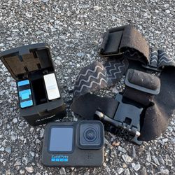 GoPro Hero 10 Black Bundle