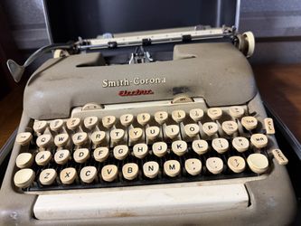 Vintage Smith Corona Electric Typewriter