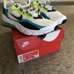 Air Max 270 React