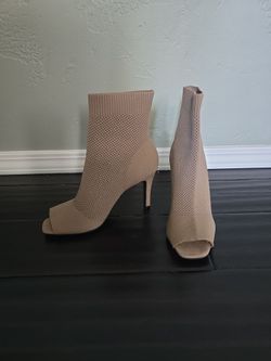 New Mia Peep Toe Boots 7 size