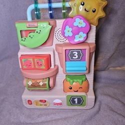 Fischer Price Laugh & Learn Peek & Play Busy Garden Activity Toy