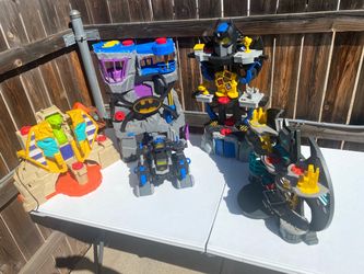 Imaginext Batman Playset Lot robot.