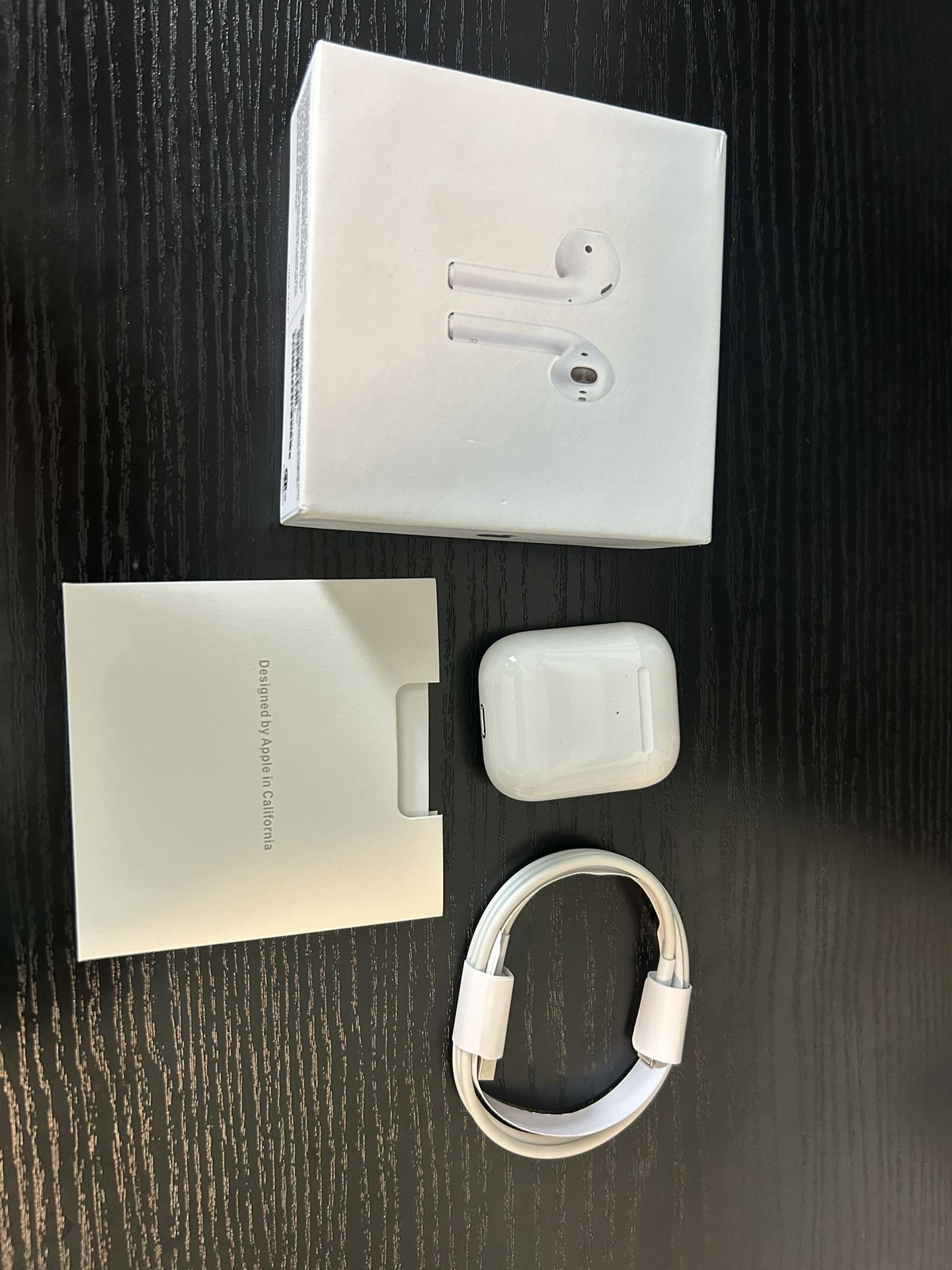 Apple AirPods 2nd Gen