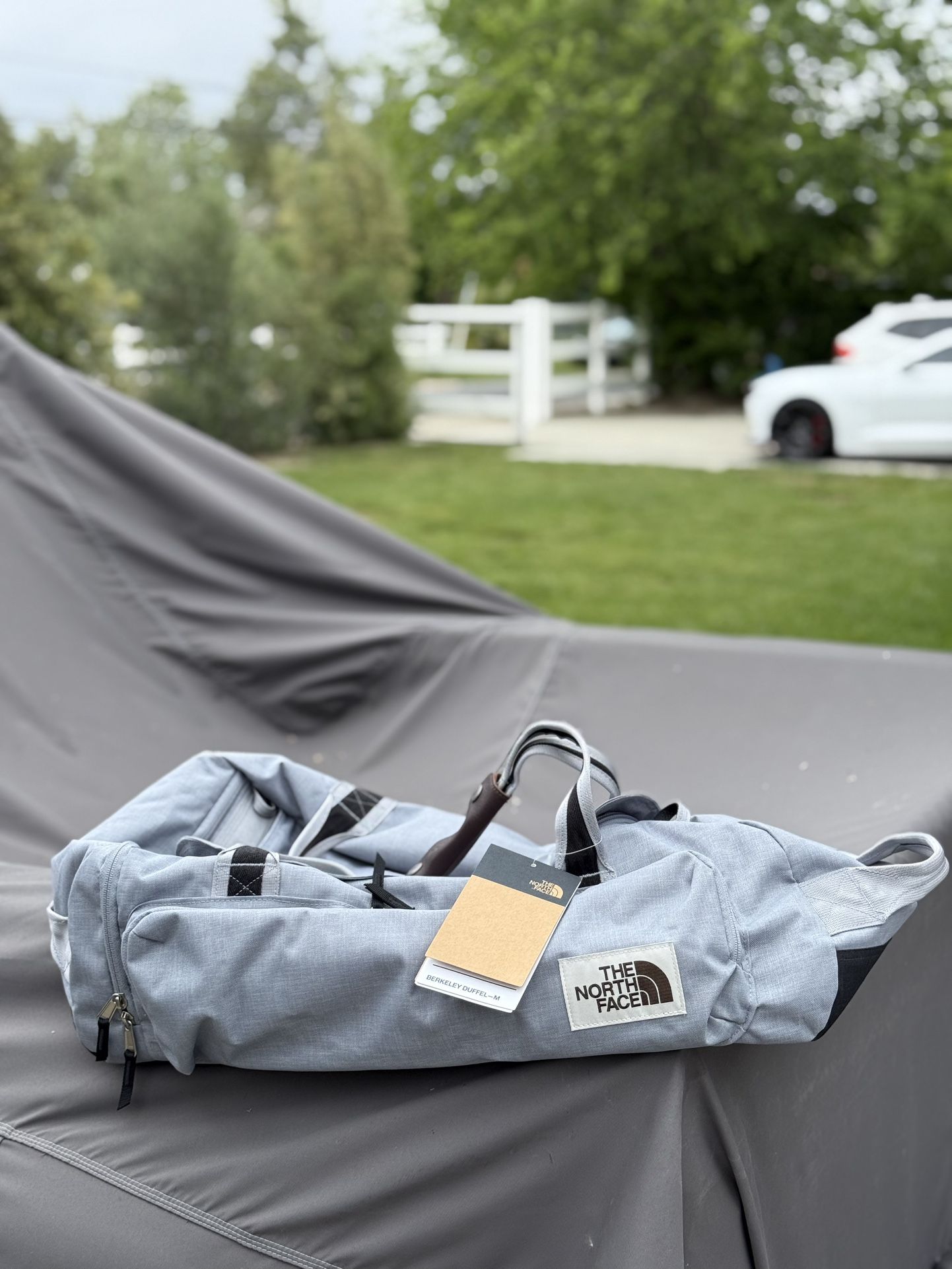 THE NORTH FACE DUFFEL BAG