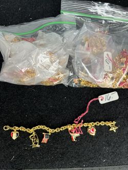 23 Quality USA Gold Color Bracelets