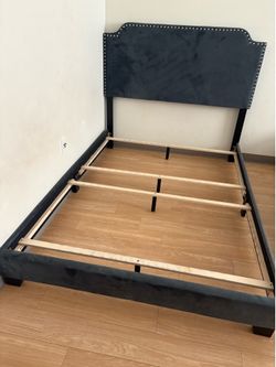 Velvet dark blue bedframe