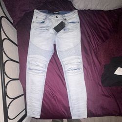 Victorious men Jeans  NEW***