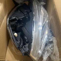 2015-2018 Ford Focus Headlights 