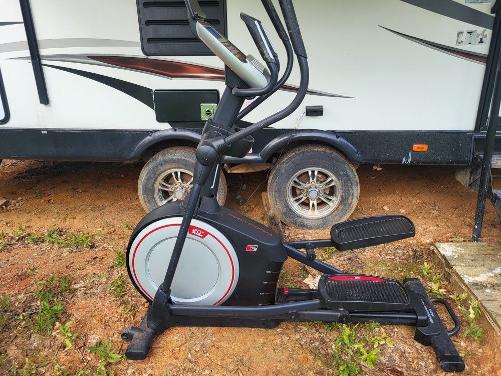 PROFORM ENDURANCE ELLIPTICAL-HOME GYM UPGRADE-GET FIT AT HOME