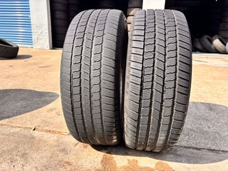 2 Michelin Tires Size 275/55/20 Good Condition