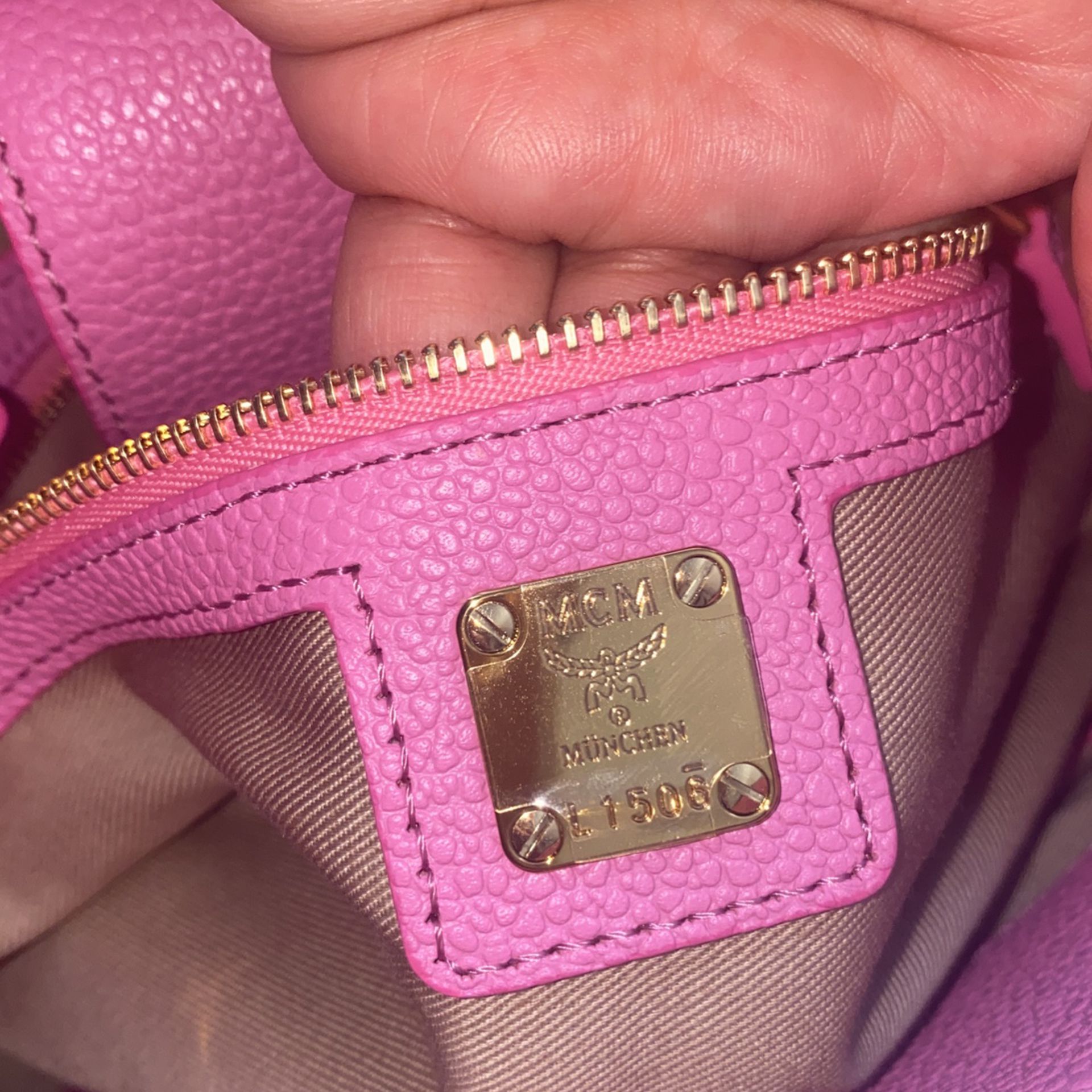 Authentic Mcm Pink Handbag for Sale in Hawthorne, CA - OfferUp