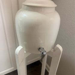 White porcelain water dispenser