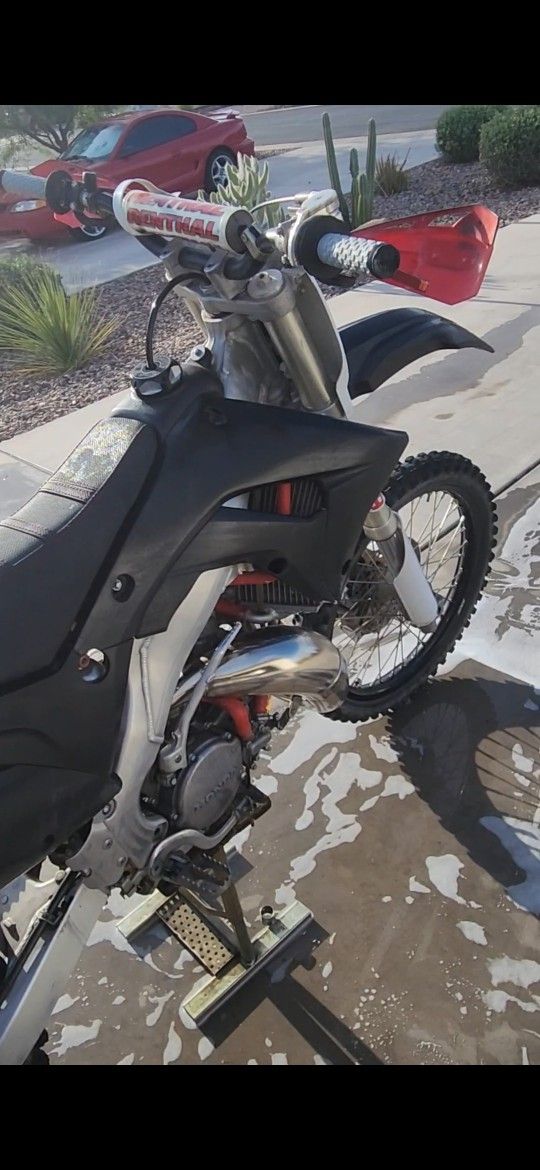 2003 Cr 125