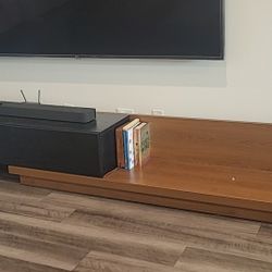 Extendable TV Stand