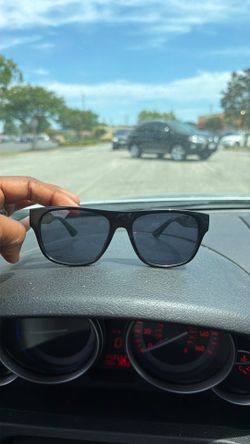 Gucci Shades  (real)