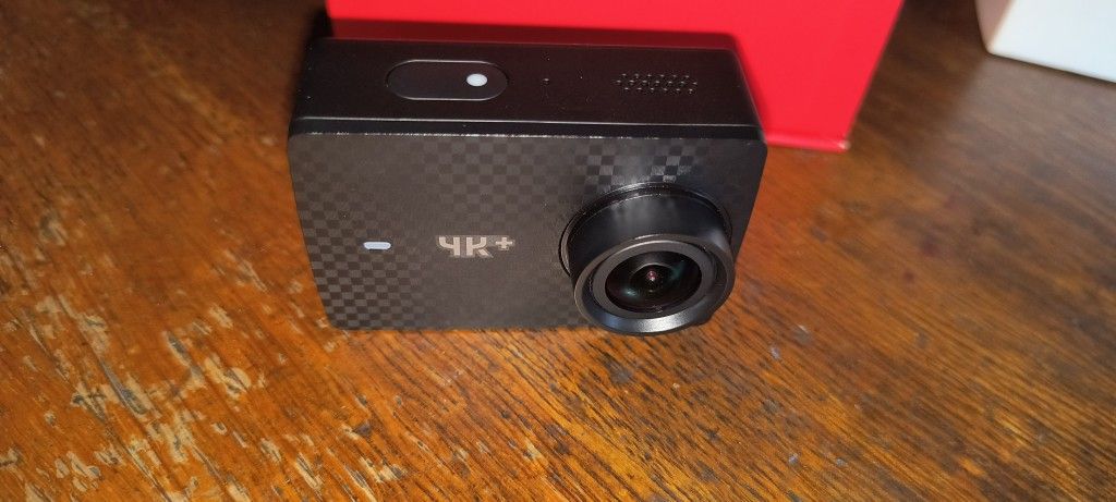 Y1 4K + Action Camera