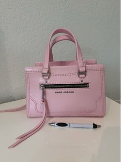 Marc Jacobs Pink Bag!!
