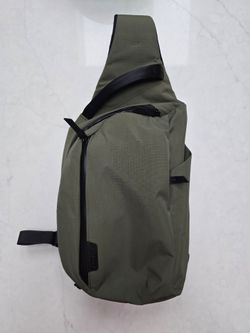Alpaka Metro Crossbody Right Shoulder Sling, edc, backpack