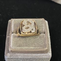 14k GOLD DIAMOND CHIP INITIAL RING  sz 10