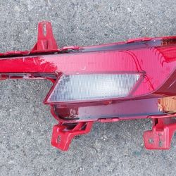 2019 2020 HYUNDAI ELANTRA REAR BUMPER RIGHT PASSENGER REFLECTOR 