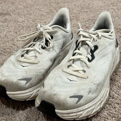 Mens Hoka Arahi6 Size11M