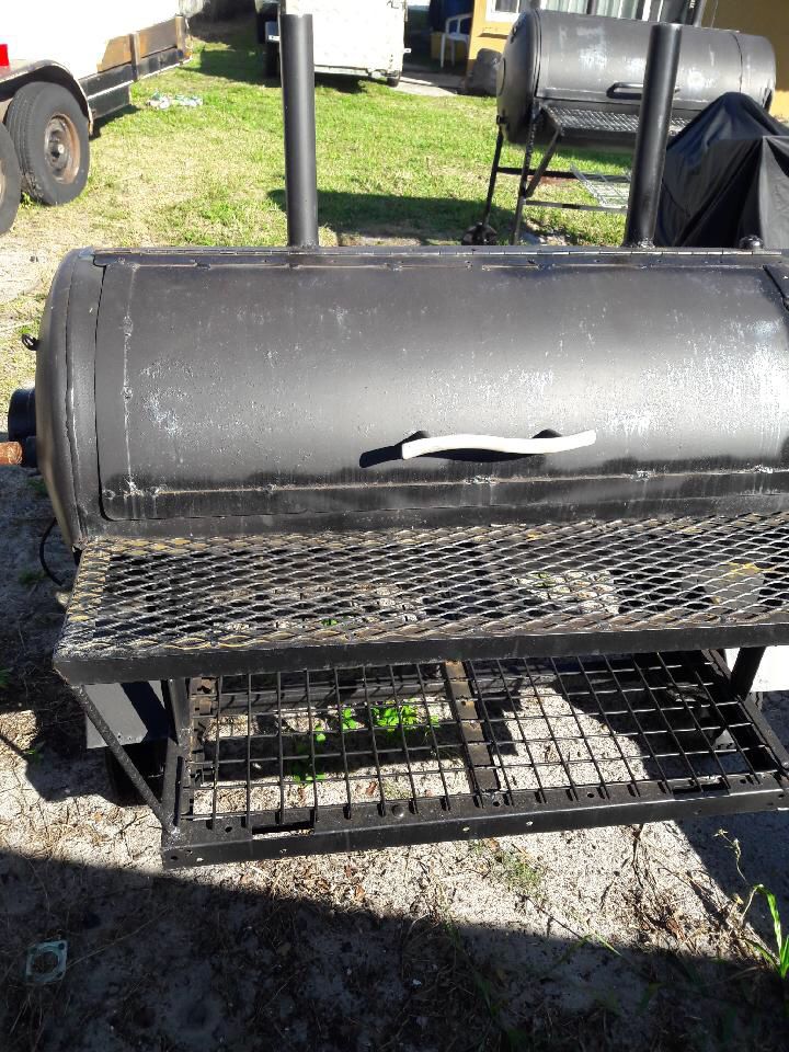 BBQ Grill on Trailer