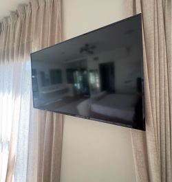 50in Insignia smart tv