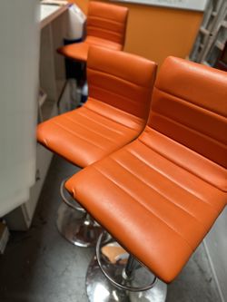 3 Bar Stools