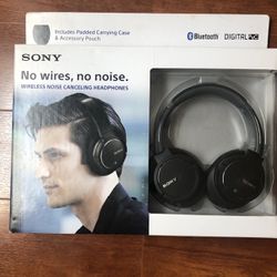 Brand New Sony Wireless Headphones Noise cancellation