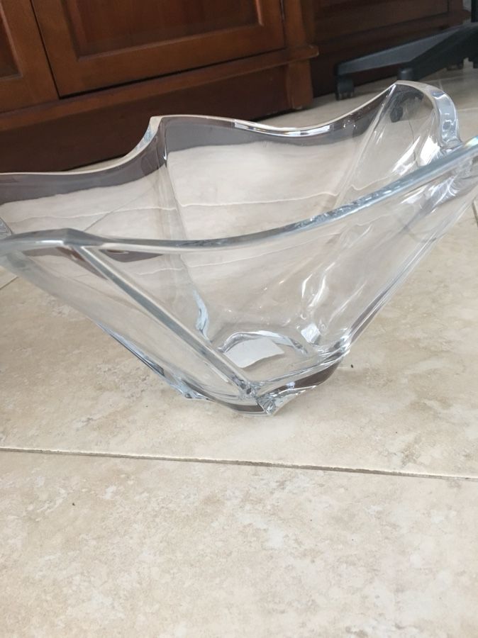 Beautiful brand new Mika’s bowl.