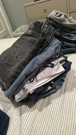 Boys size 4T clothes