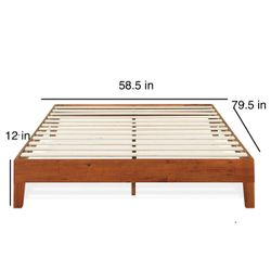 Amaryn Solid Wood Bed