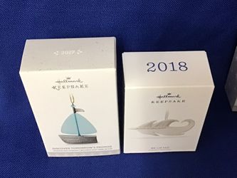 New Hallmark Ornaments Discover Tomorrows Promise Sailboat & Be Lifted Feather Thumbnail