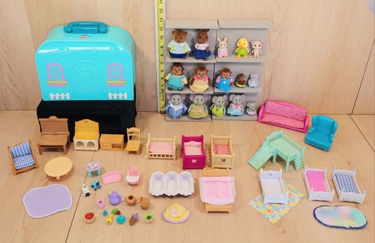 Lil Woodzeez /Calico Critters Lot