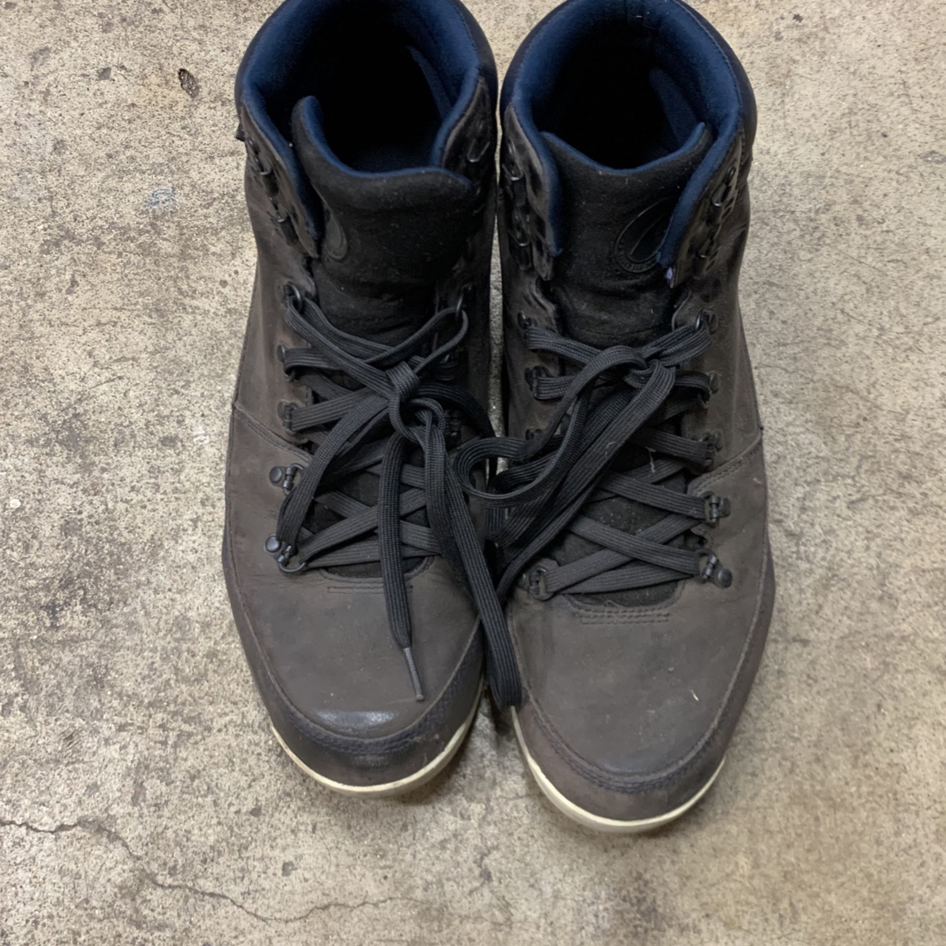 Mens Size 13 North Face Winter Boots