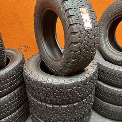 275/65R18 BF Goodrich Ko2 A/T Full Tire Set